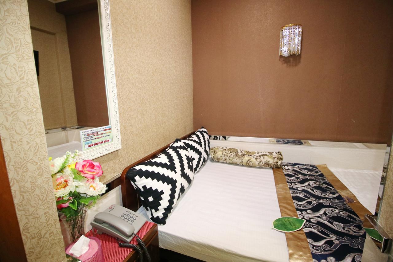 Toronto Motel Hong Kong Ngoại thất bức ảnh